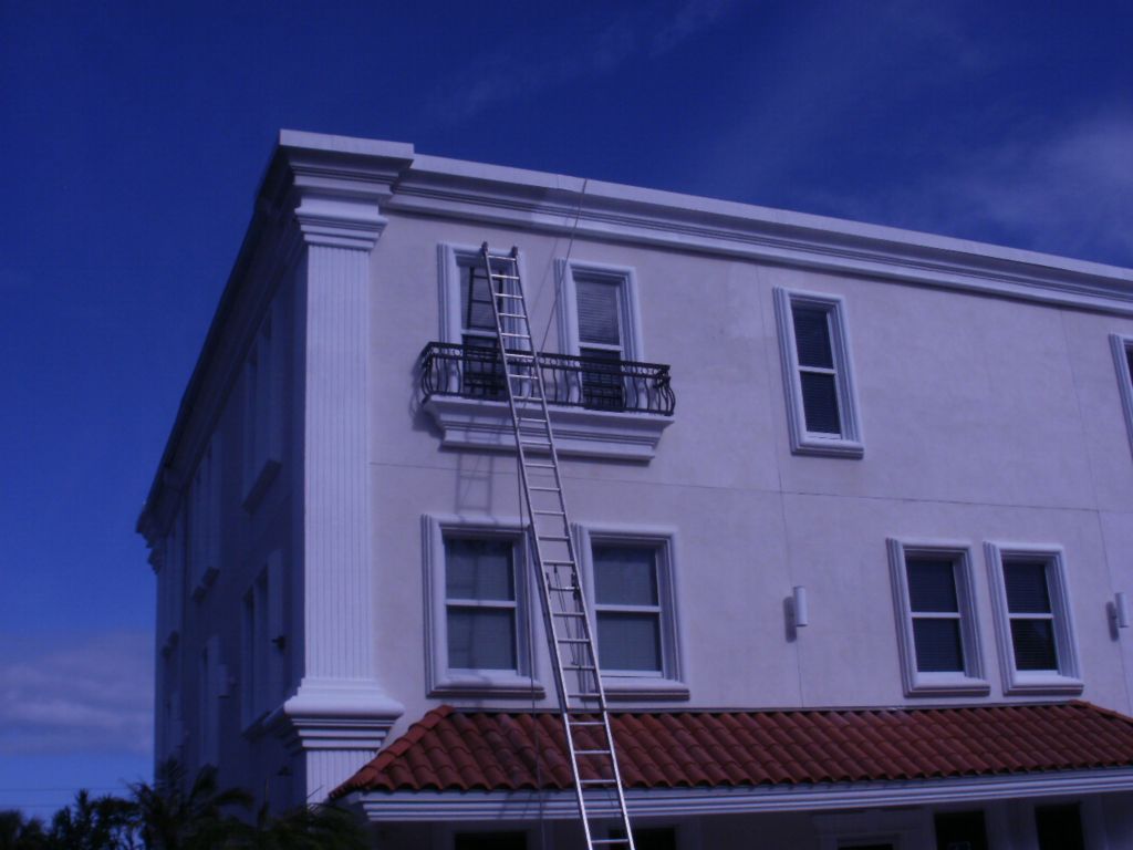 3-story-nept-bch-ext-trim